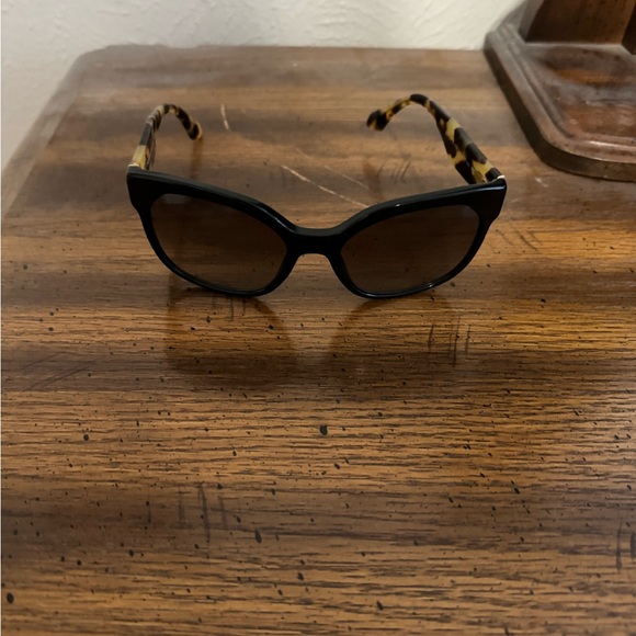 EUC Prada Tortoise Oversized Sunglasses - Picture 5 of 5